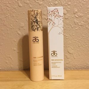 Arbonne Re9 Advanced Regenerating Toner
